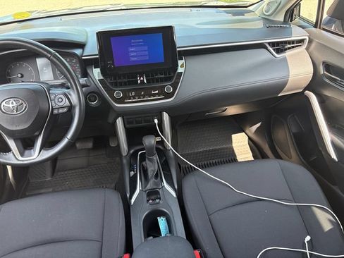 Used 2023 Toyota Corolla Cross LE w/ Moonroof Package AWD/4WD image 21
