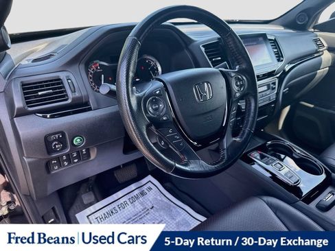 Used 2023 Honda Ridgeline Black Edition image 11