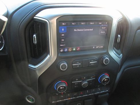 Used 2019 Chevrolet Silverado 1500 LT Trail Boss image 27