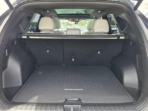 Used 2025 Hyundai Tucson Limited image 14
