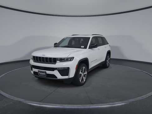 New 2026 Jeep Grand Cherokee Limited w/ Luxury Tech Group II AWD/4WD image 6