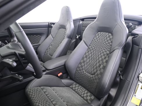 Certified 2026 Porsche 911 GTS image 5