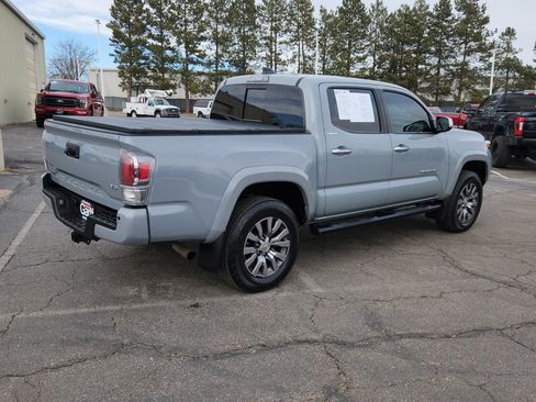 Used 2021 Toyota Tacoma Limited image 14