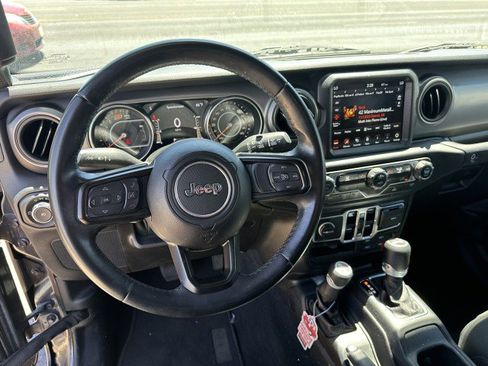 Used 2021 Jeep Wrangler Unlimited Sport AWD/4WD image 12