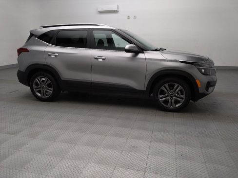 Used 2022 Kia Seltos S image 11