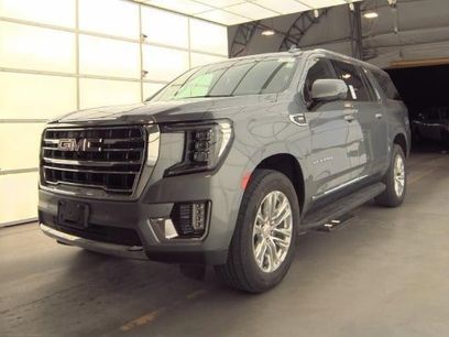 Used 2022 GMC Yukon XL SLT w/ SLT Luxury Package