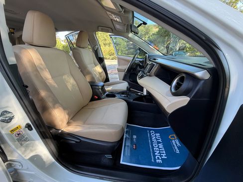 Used 2013 Toyota RAV4 LE AWD/4WD image 13