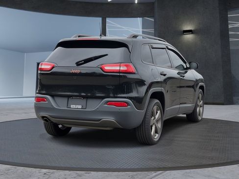Used 2016 Jeep Cherokee 75th Anniversary FWD image 4