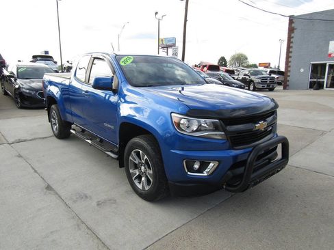 Used 2018 Chevrolet Colorado Z71 image 2