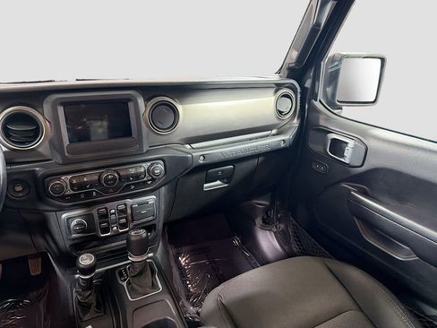 Used 2020 Jeep Wrangler Unlimited Sport S AWD/4WD image 24