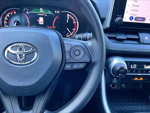 Certified 2025 Toyota RAV4 XLE AWD/4WD image 25
