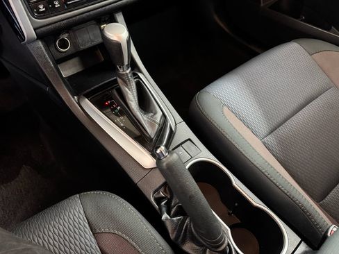 Used 2019 Toyota Corolla LE FWD image 22