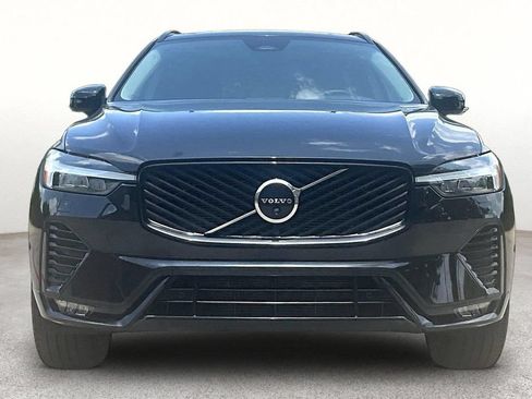 Used 2026 Volvo XC60 B5 Plus AWD/4WD image 4