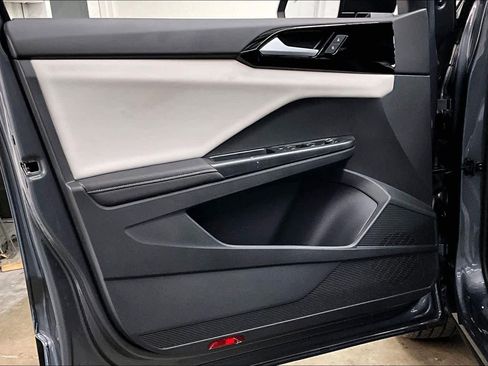 New 2026 Volkswagen Taos S image 23