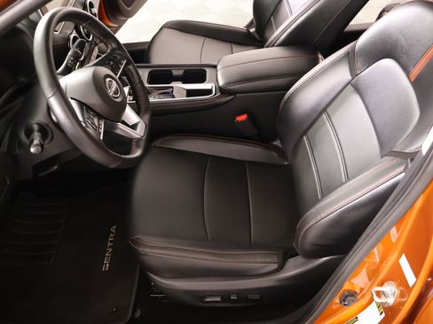 Used 2024 Nissan Sentra SR w/ SR Premium Package FWD image 10