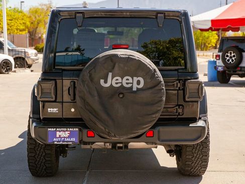 Used 2020 Jeep Wrangler Unlimited Sahara image 6