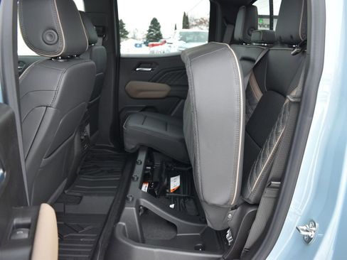 New 2026 GMC Canyon Denali image 23