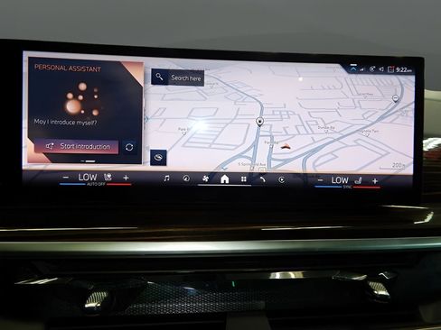 Used 2025 BMW X6 xDrive40i w/ Climate Comfort Package image 21