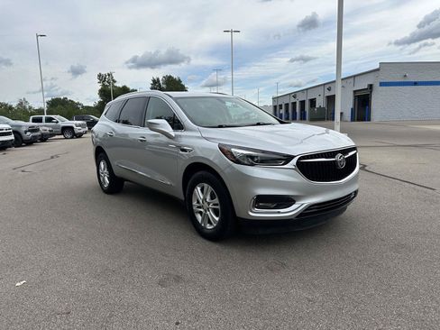Used 2019 Buick Enclave Essence FWD image 9