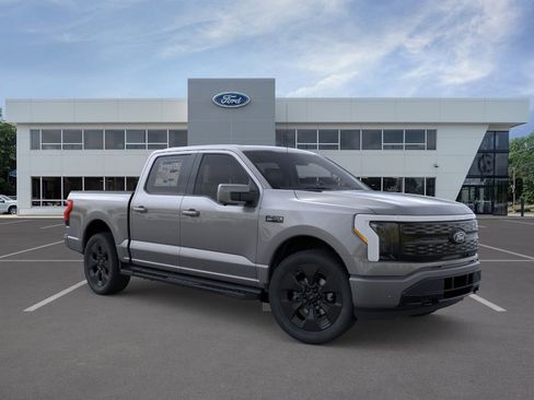 New 2025 Ford F150 Lightning Platinum w/ Dark Elements Package image 29