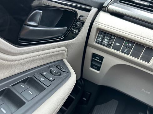 New 2026 Honda Odyssey Touring image 26