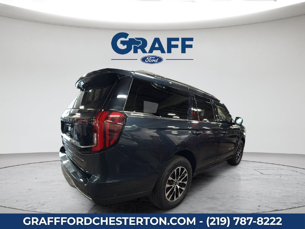 Used 2025 Ford Expedition Platinum AWD/4WD image 8