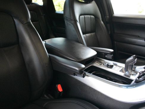Used 2019 Land Rover Range Rover Sport HSE AWD/4WD image 29