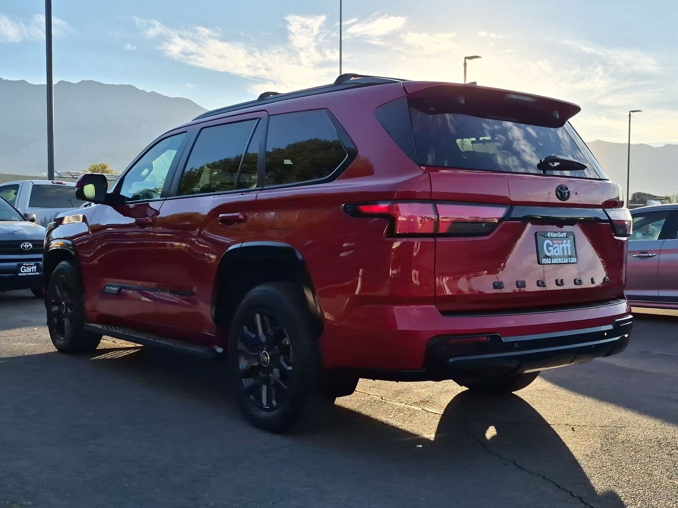 Used 2024 Toyota Sequoia Platinum AWD/4WD image 9