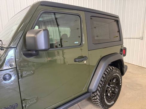 Used 2021 Jeep Wrangler Sport AWD/4WD image 7