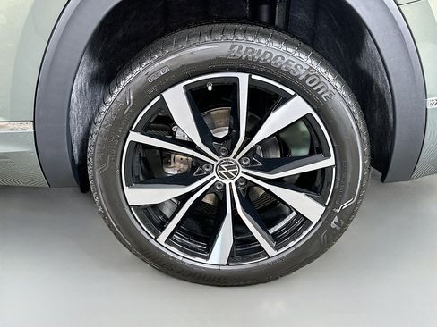 New 2026 Volkswagen Atlas SEL Premium R-Line AWD/4WD image 33