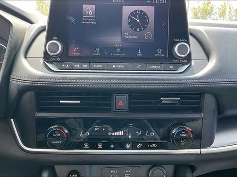 Certified 2024 Nissan Rogue SV image 15