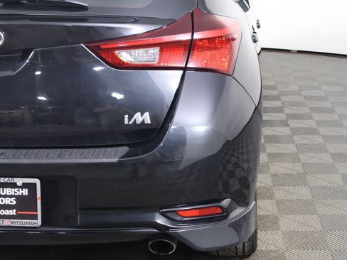 Used 2017 Toyota Corolla iM image 12