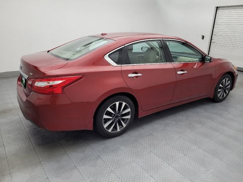 Used 2016 Nissan Altima 2.5 SV FWD image 10