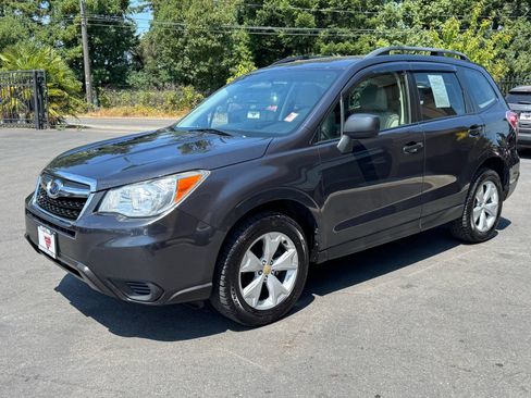 Used 2015 Subaru Forester 2.5i w/ Alloy Wheel Package AWD/4WD image 3