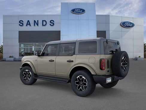 New 2026 Ford Bronco Outer Banks AWD/4WD image 4
