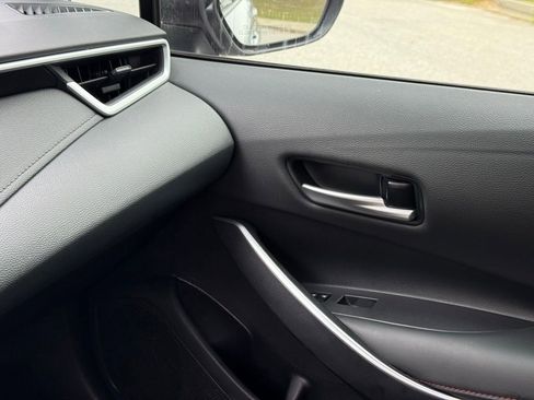 Used 2024 Toyota Corolla SE FWD image 32