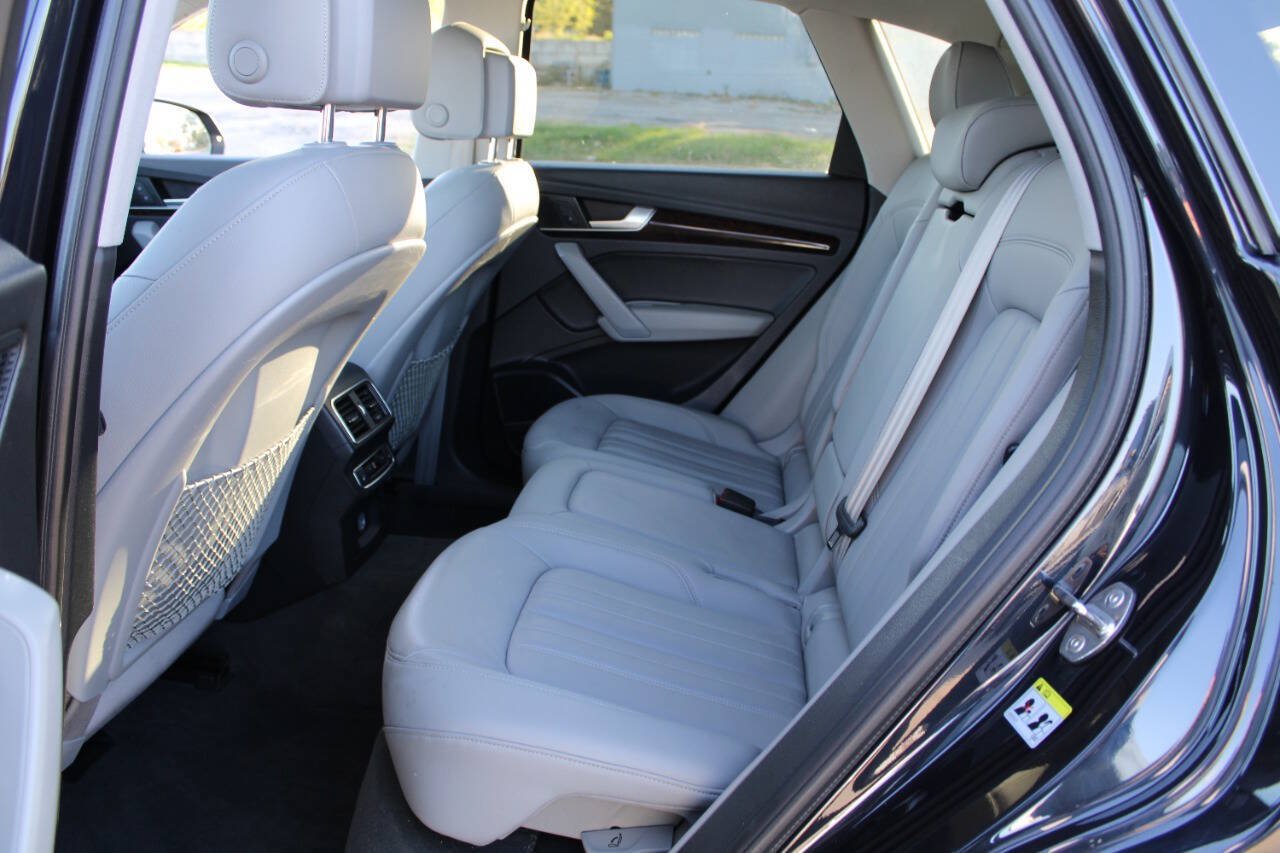 Used 2018 Audi Q5 2.0T Premium Plus w/ Premium Plus Package AWD/4WD image 15