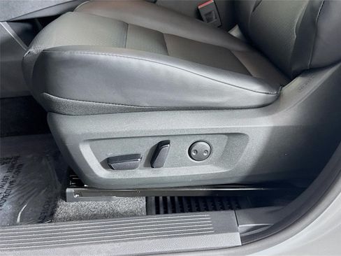 Used 2023 Nissan Rogue SV w/ SV Premium B Package FWD image 20