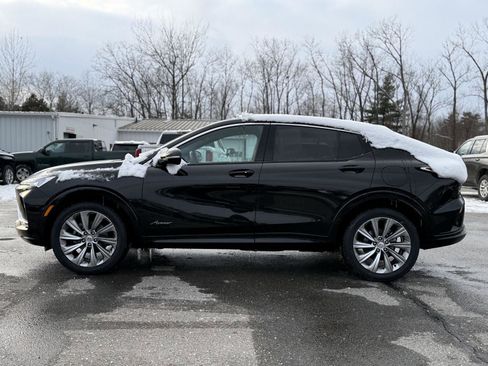Certified 2024 Buick Envista Avenir image 8