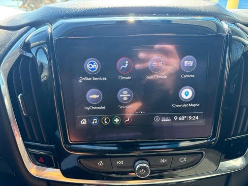 Used 2020 Chevrolet Traverse LT AWD/4WD image 23