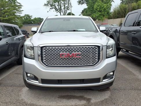 Used 2016 GMC Yukon XL Denali w/ Open Road Package RWD image 2