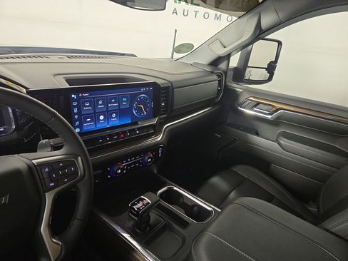 Used 2024 Chevrolet Silverado 1500 RST w/ Rally Edition AWD/4WD image 24