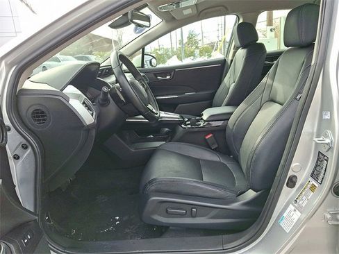 Certified 2018 Honda Clarity Touring image 12