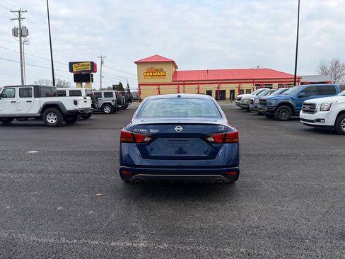 Used 2021 Nissan Altima 2.5 SR image 4