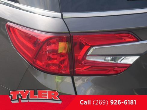 Used 2018 Honda Odyssey EX-L image 12