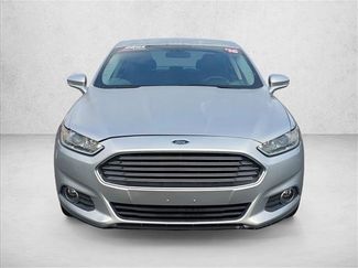 Used 2016 Ford Fusion SE w/ Equipment Group 201A FWD video 2