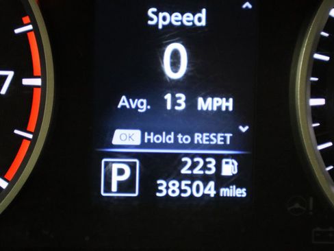 Used 2022 Nissan Sentra S image 32