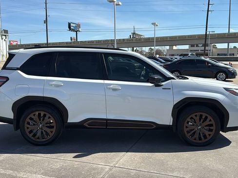 Used 2025 Subaru Forester Sport image 6