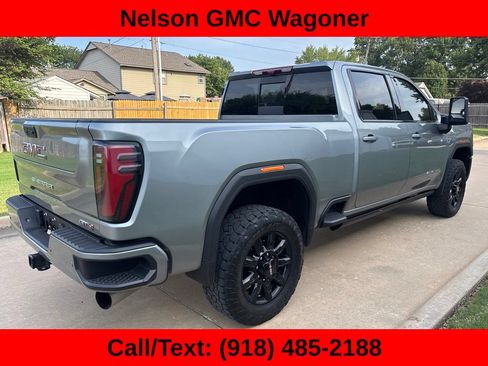 Used 2025 GMC Sierra 2500 AT4 w/ AT4 Premium Plus Package AWD/4WD image 5