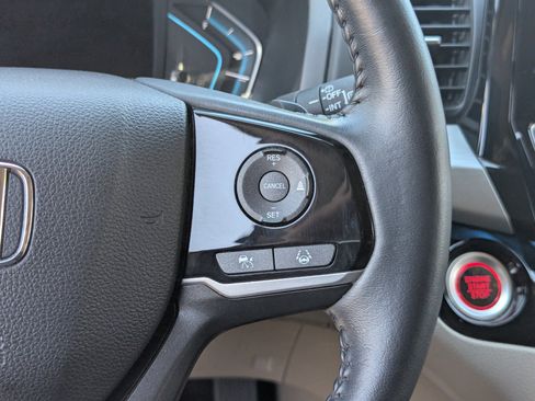 Used 2024 Honda Odyssey Touring image 23